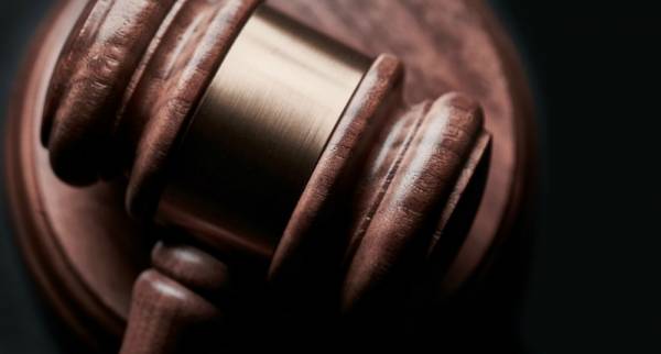 Read more about the article Свидетели и стандарты: проблемы доказательственного права в России